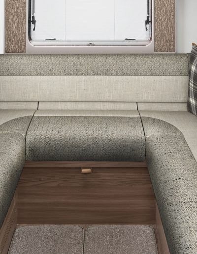 Swift Escape 685 U-shaped lounge