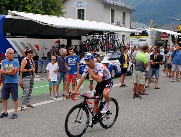 Tour de France in a motorhome - stage start - Alaphilippe Tour de France stage start with cyclists Bourg d'Oisans