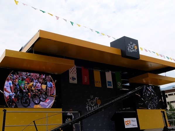 Tour de France in a motorhome - stage start with giant screen Tour de France stage start with giant screen