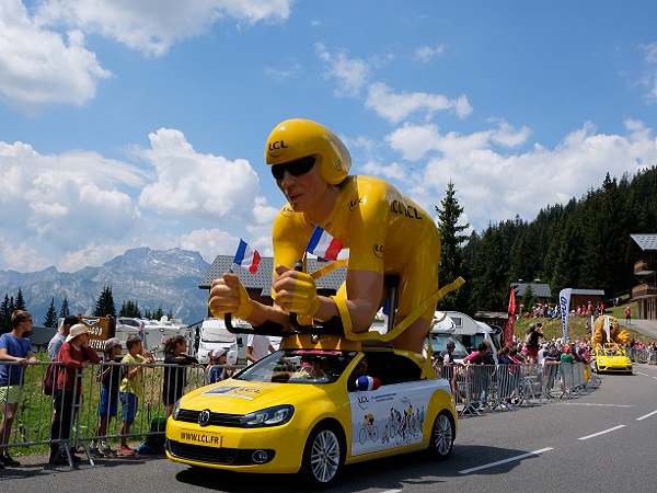 Tour de France in a motorhome - the caravan Tour de France promotional caravan Col de la Croix Fry
