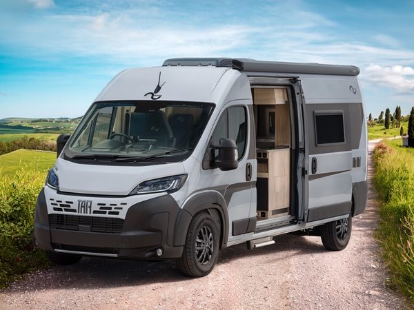 Ellie Rollerteam Zefiro Automatic 696 Motorhome